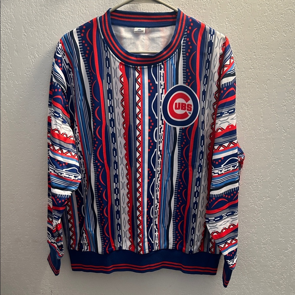 34. Chicago Cubs Pat Hughes Giveaway sweatshirt